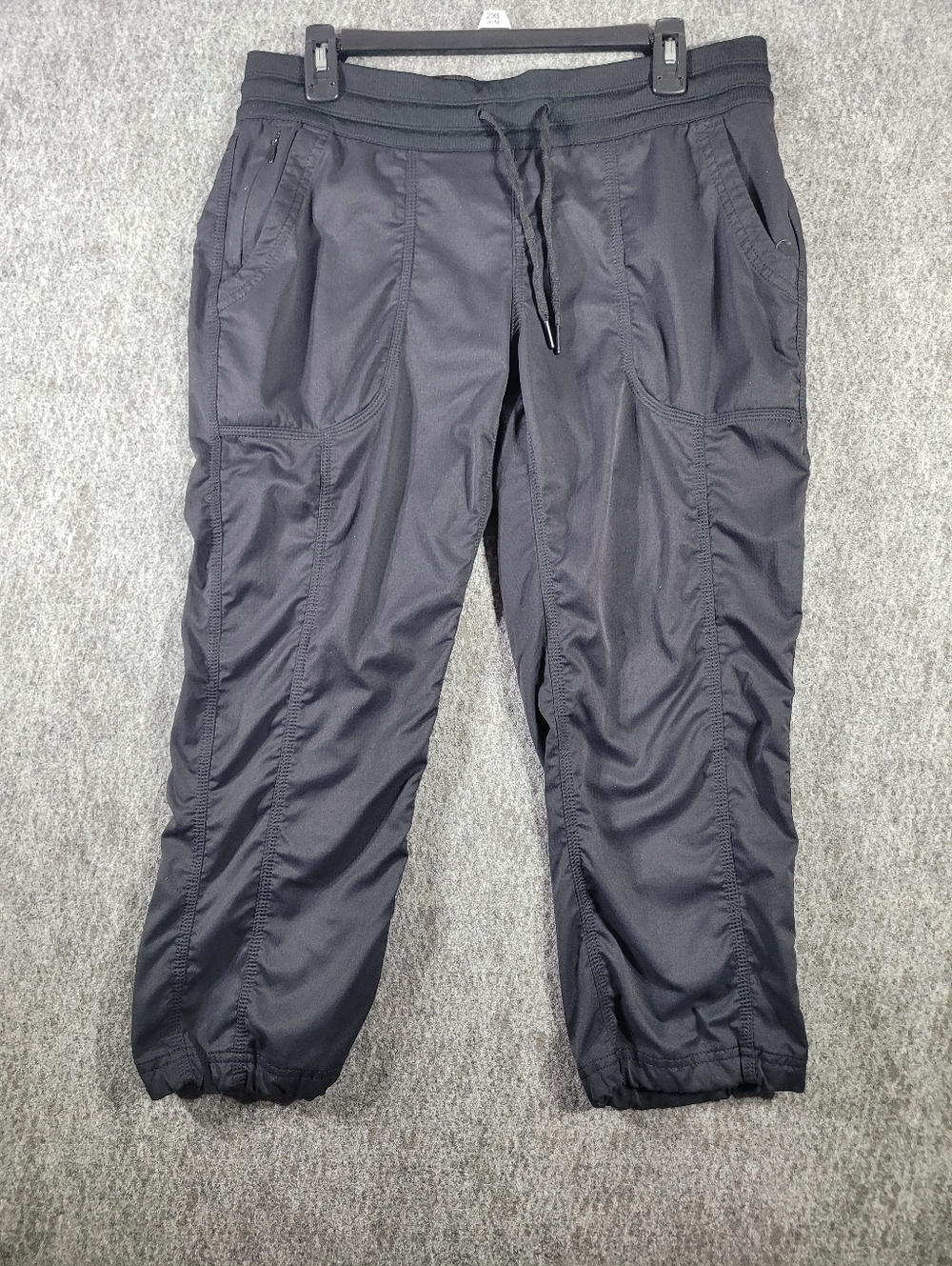The North Face Aphrodite 2.0 Capri Womens Size L Black Hiking Pants FlashDry